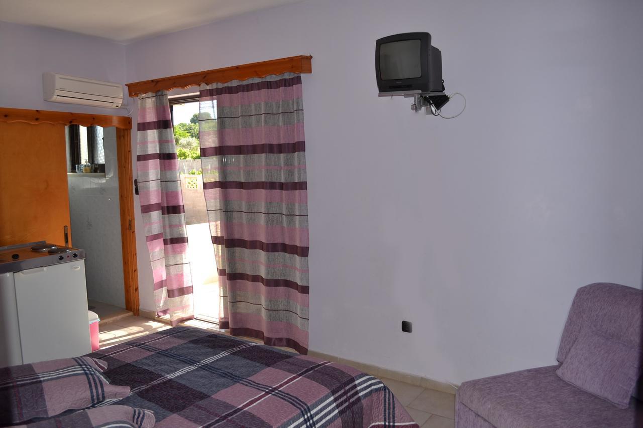 Noufaro Studios Карфас Экстерьер фото